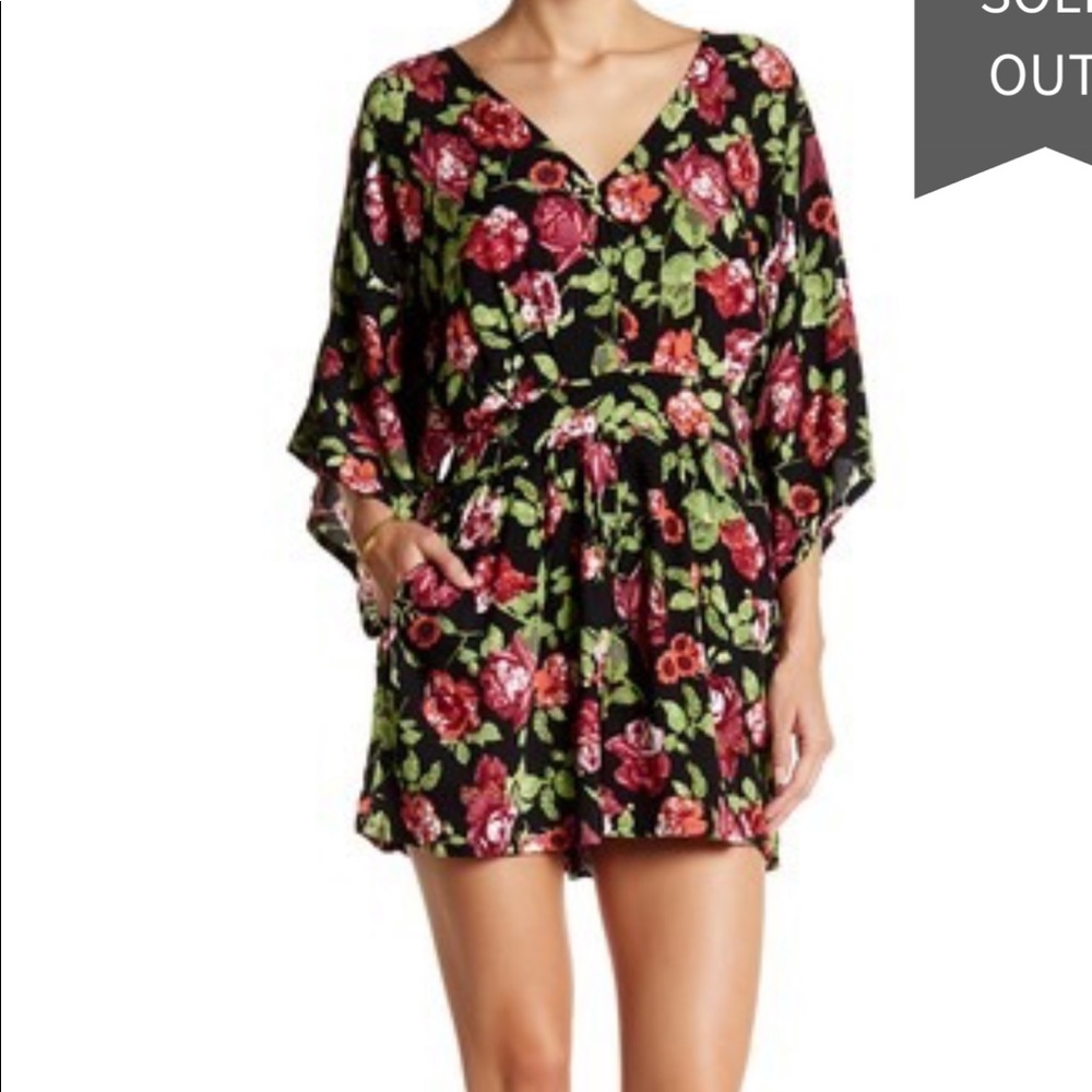 Romeo and Juliet Couture kimono sleeved romper